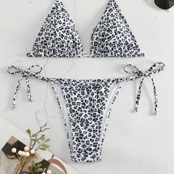 COPY - 2 Piece Swimsuit, Halter Tide Side Triangle Bikini, Spaghetti Strap Black - Picture 5 of 5